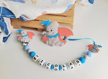 Cargar imagen en el visor de la galería, Chupetero Personalizado ( Modelo Dumbo )