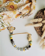 Cargar imagen en el visor de la galería, Chupetero Personalizado ( Modelo Simba )