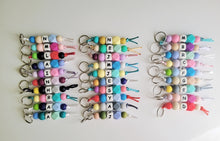 Cargar imagen en el visor de la galería, Llaveros - Identificador de mochila Inicial