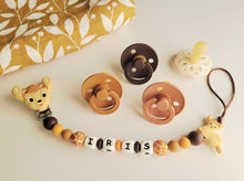 Cargar imagen en el visor de la galería, Chupetero Personalizado ( Modelo Bambi )