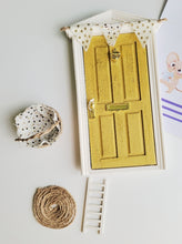 Cargar imagen en el visor de la galería, Puerta del Ratoncito Pérez (Modelo Sheila)