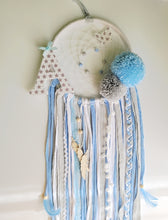 Cargar imagen en el visor de la galería, Atrapasueños Artesanales