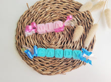 Cargar imagen en el visor de la galería, Jabones Personalizados Caramelo