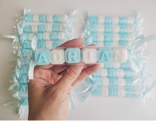 Cargar imagen en el visor de la galería, Jabones Personalizados Caramelo