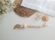 Cargar imagen en el visor de la galería, Chupeteros primera etapa conejo/elefante crochet