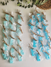 Cargar imagen en el visor de la galería, Jabones Letras XL