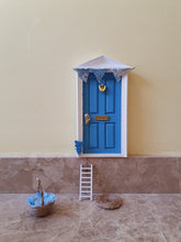 Cargar imagen en el visor de la galería, Puerta del Ratoncito Pérez (Modelo Sheila)