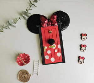 Puerta del Ratoncito Pérez (Modelo Minnie)