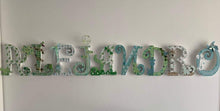 Cargar imagen en el visor de la galería, Letras Personalizadas Scrap (Modelo Alexandra)
