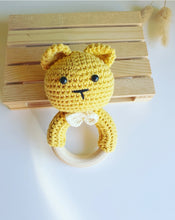 Cargar imagen en el visor de la galería, Sonajero amigurumi animales
