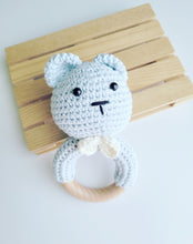 Cargar imagen en el visor de la galería, Sonajero amigurumi animales
